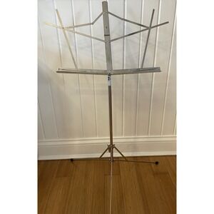 Vic Firth Foldable Metal Music Stand Adjustable Height Tripod Base w Carry Bag